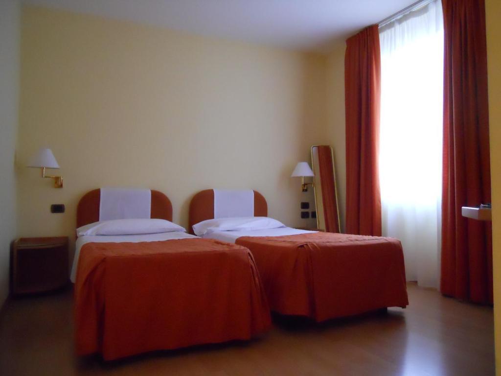 Albergo Italia Urbino Quarto foto