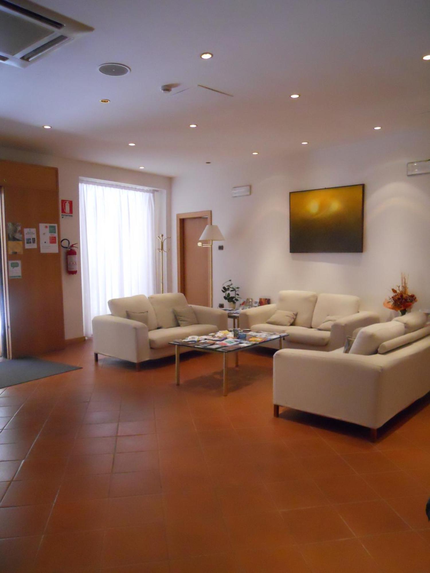 Albergo Italia Urbino Exterior foto