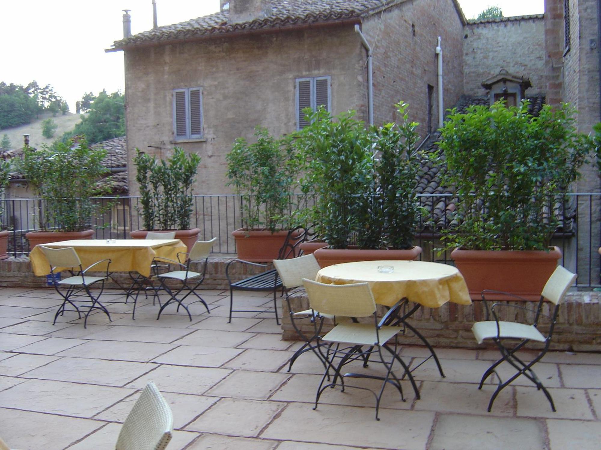 Albergo Italia Urbino Exterior foto