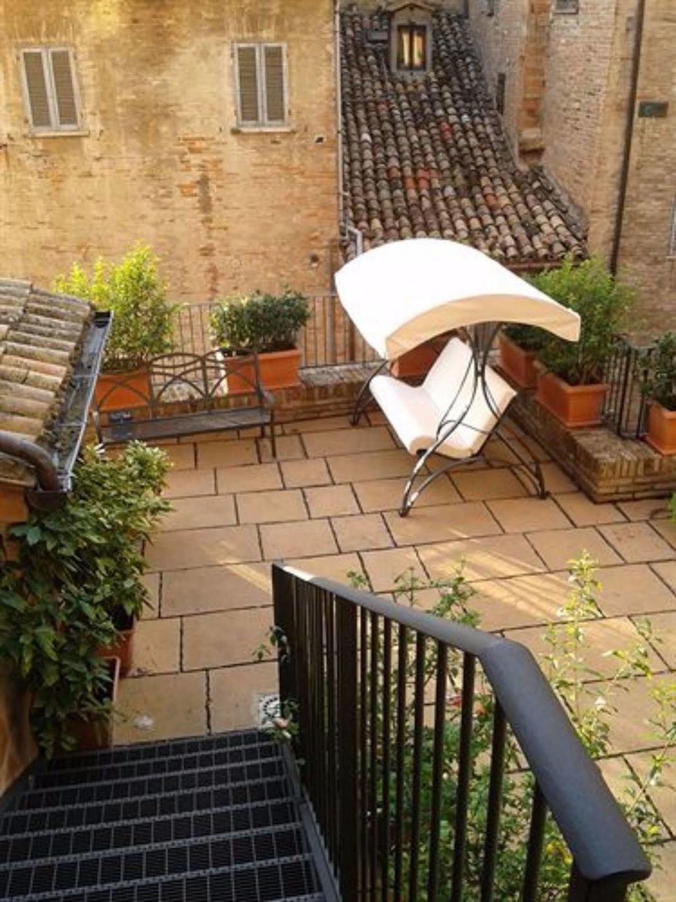 Albergo Italia Urbino Exterior foto